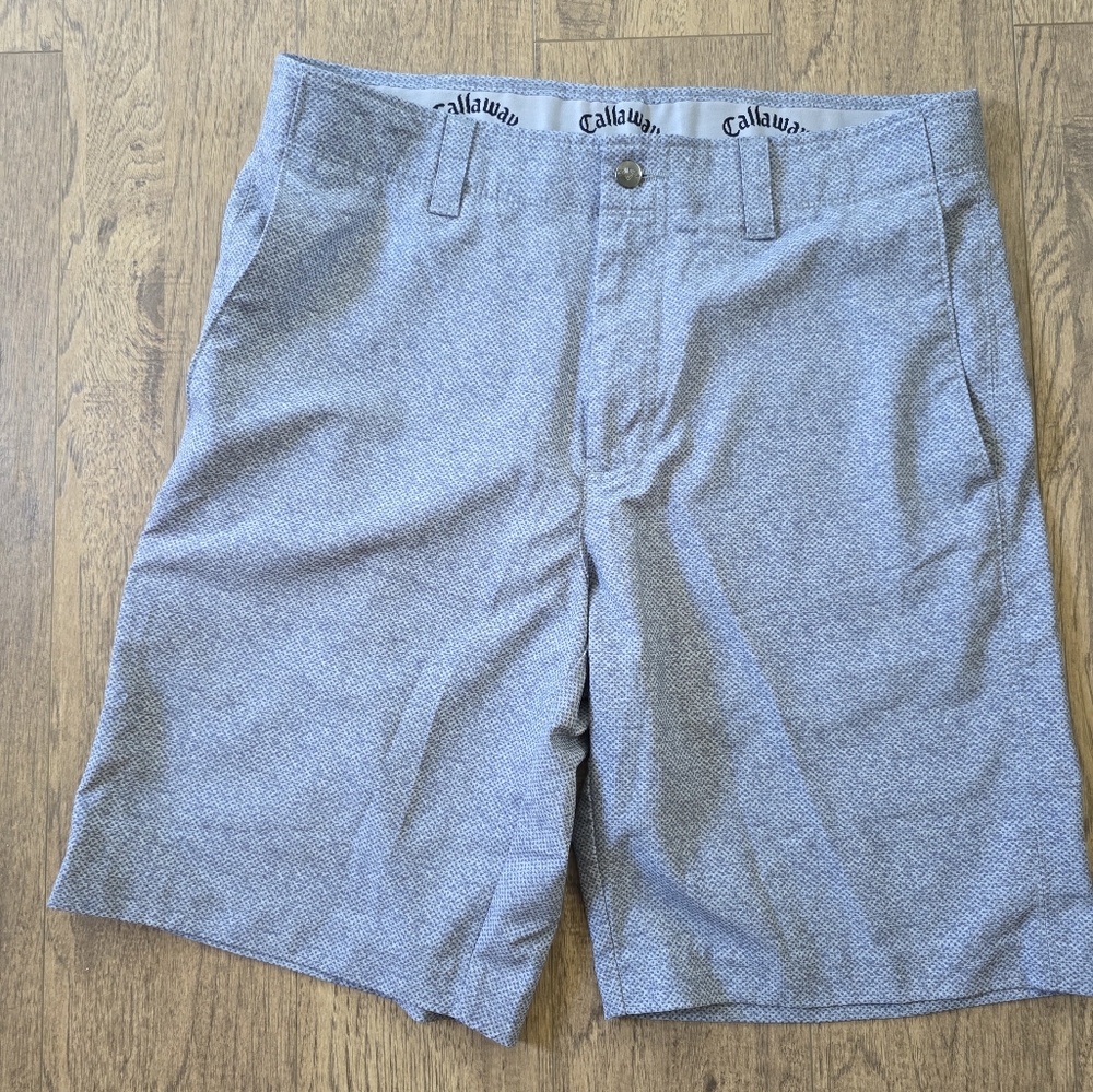 Callaway 5 Pocket Men's Gray Golf Shorts Size 32 EUC